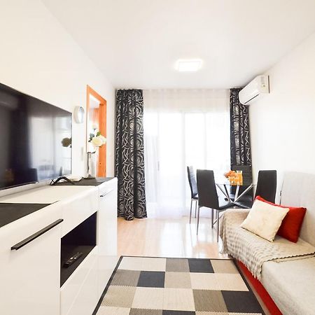 Schoene Wohnung Mit Pool , Wi-Fi Und Privat Garage Torrevieja Eksteriør bilde